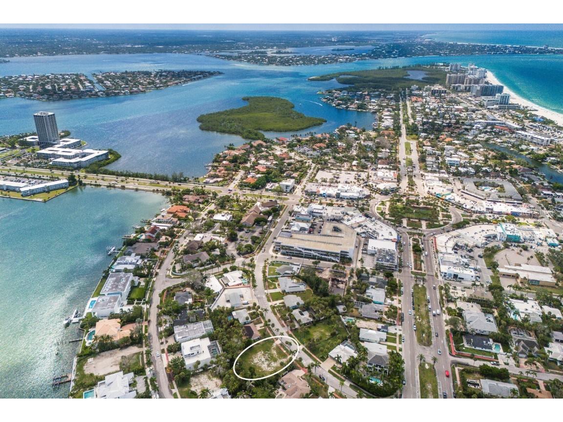 204 N Adams Drive Sarasota FL 34236 A4662228 image3