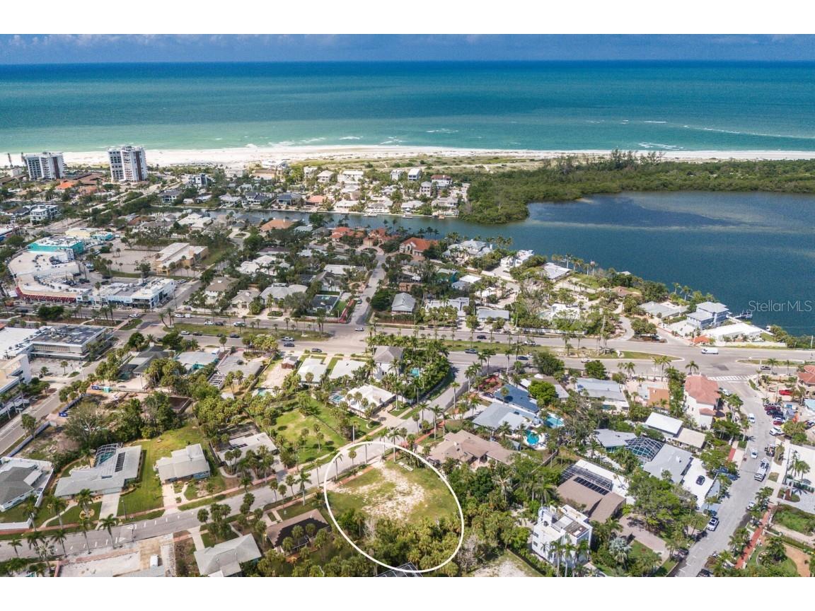 204 N Adams Drive Sarasota FL 34236 A4662228 image4