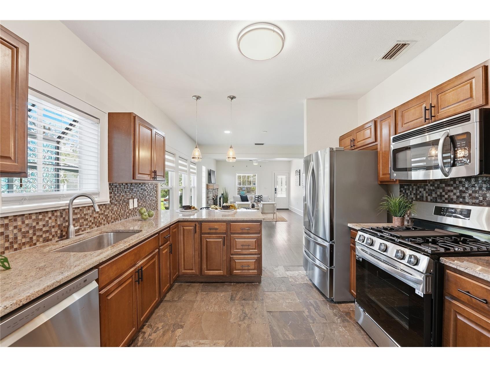 204 N Brown Avenue Orlando FL 32801 O6407778 image10