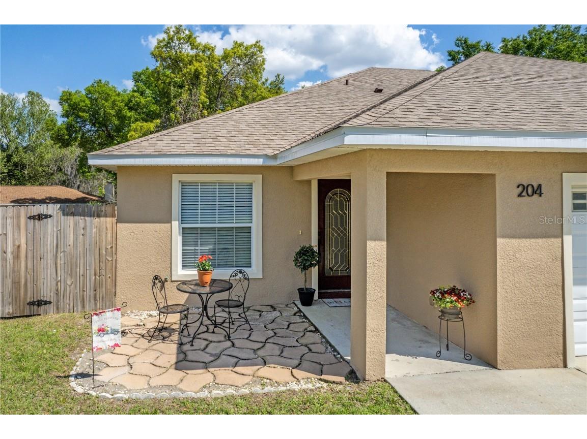 204 Parrotte Court Mount Dora FL 32757 O6166159 image1