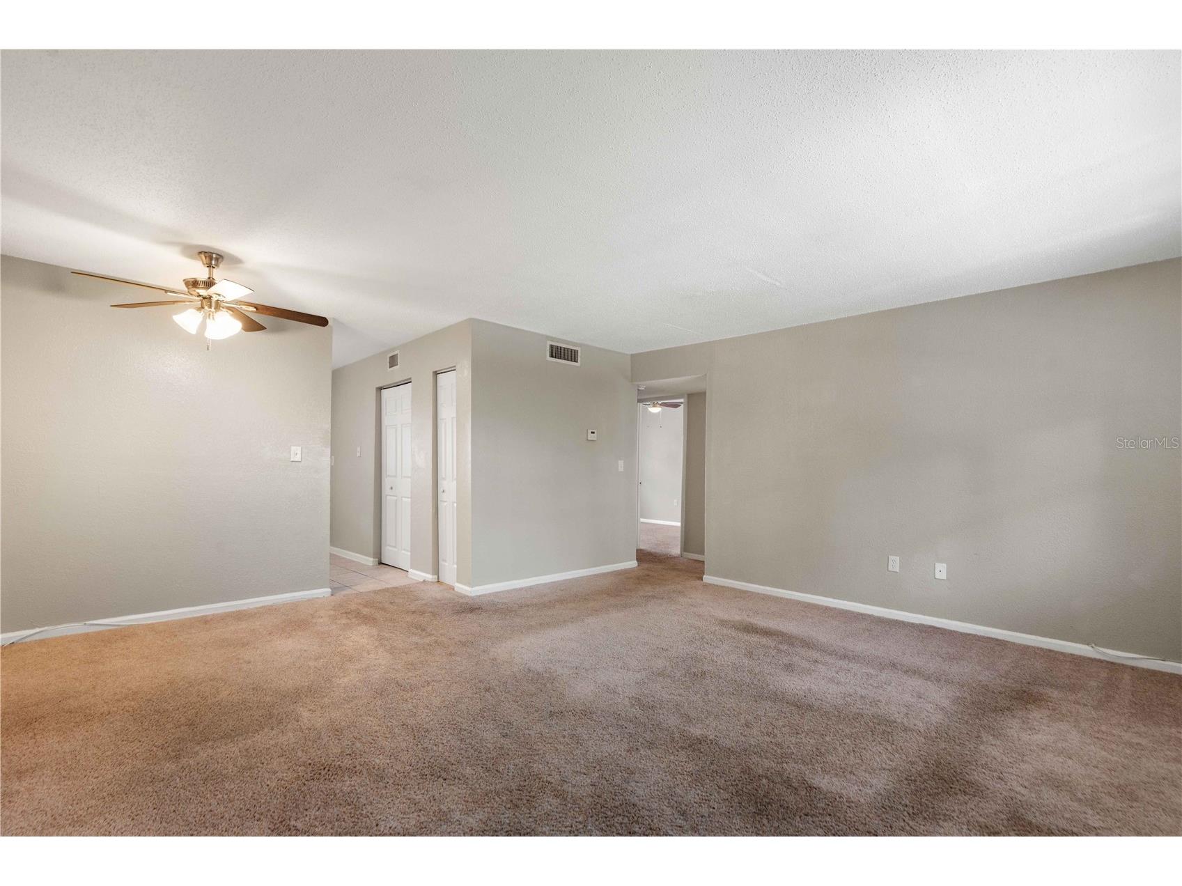 204 Pine Tulip Court #201 Tampa FL 33612 W7886955 image2