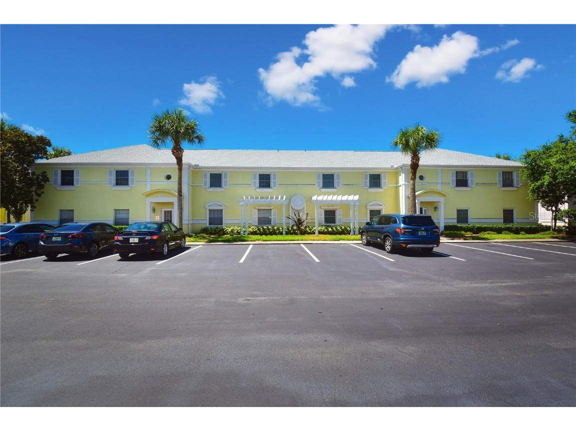 204 Pompano Drive SE #D Saint Petersburg FL 33705 - BIG BAYOU TB8395961 image1