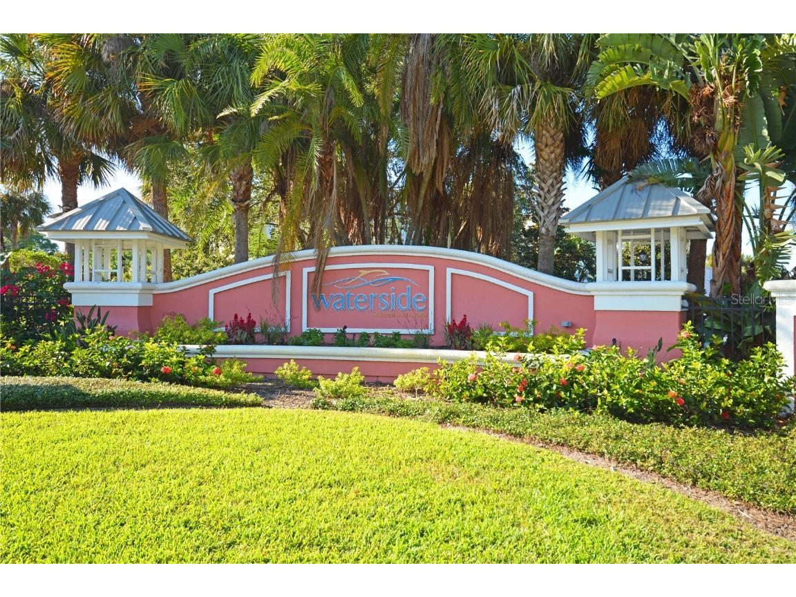 204 Pompano Drive SE #D Saint Petersburg FL 33705 - BIG BAYOU TB8395961 image2