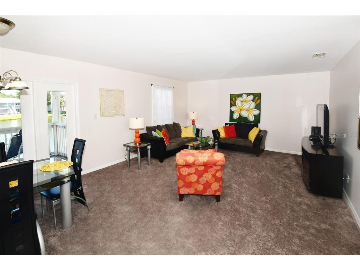 204 Pompano Drive SE #D Saint Petersburg FL 33705 - BIG BAYOU TB8395961 image5