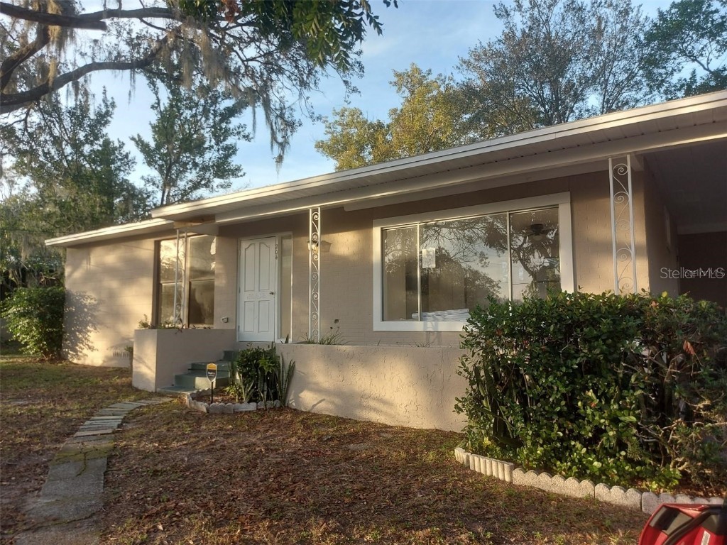 204 Redwood Avenue Temple Terrace FL 33617 TB8357744 image1
