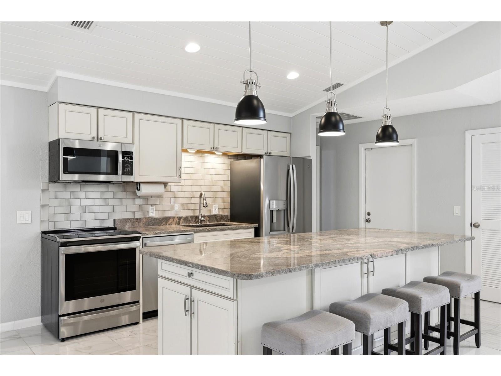 204 SE 2nd Avenue Crystal River FL 34429 TB8471351 image5
