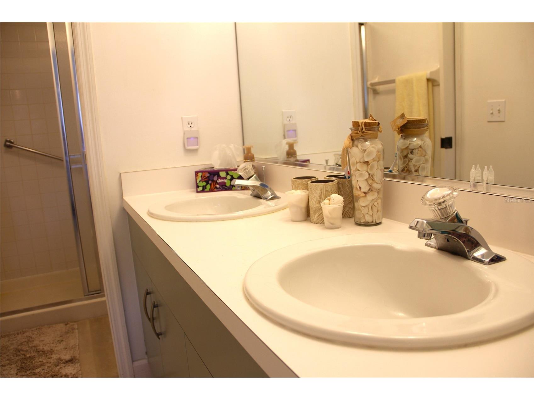 204 Silver Lake Drive #102 Venice FL 34292 A4685318 image28