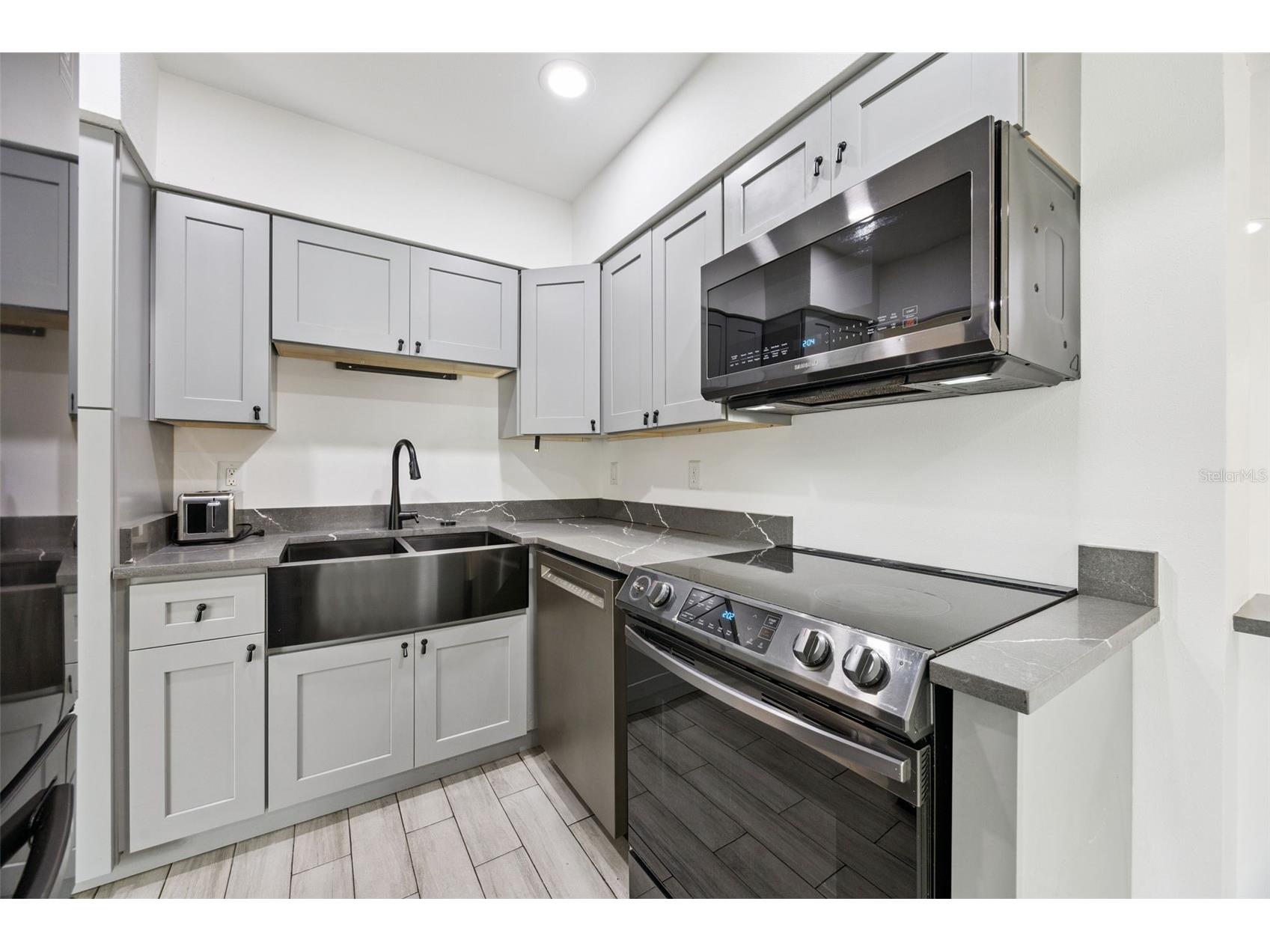 204 W Buchanon Avenue Orlando FL 32809 O6421542 image11