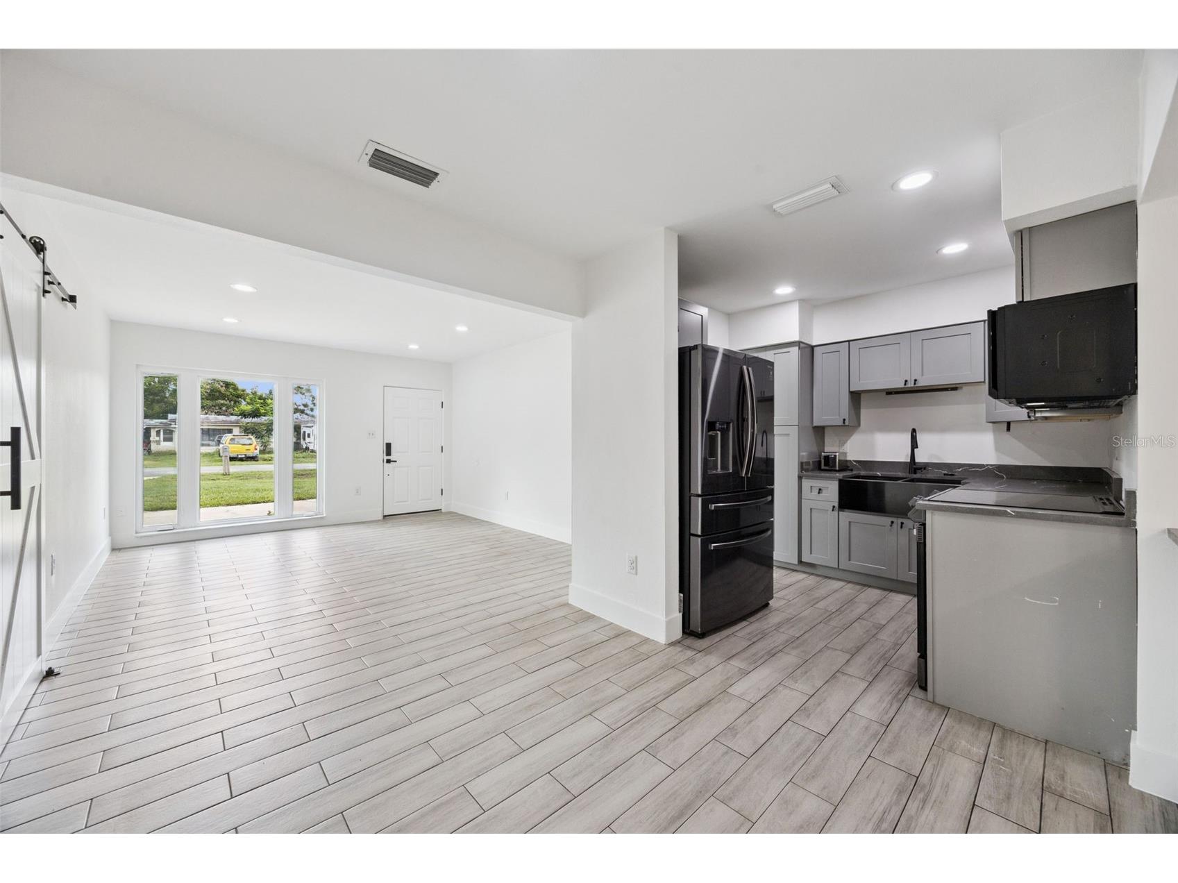 204 W Buchanon Avenue Orlando FL 32809 O6421542 image2