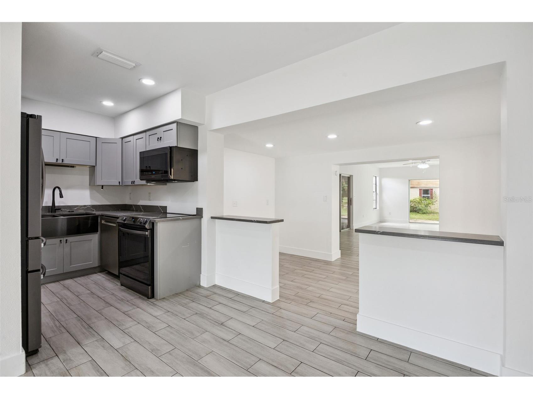 204 W Buchanon Avenue Orlando FL 32809 O6421542 image3