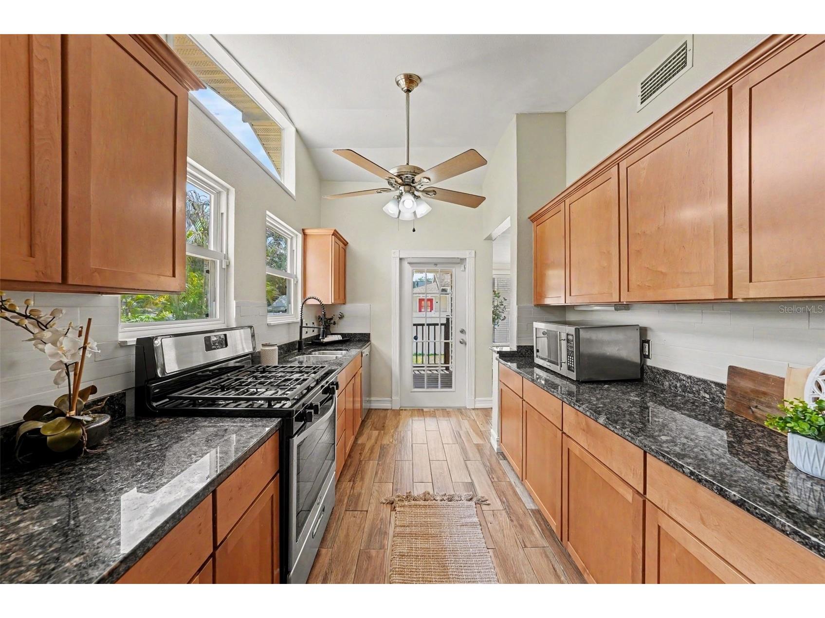 204 W Jean Street Tampa FL 33604 TB8508314 image12