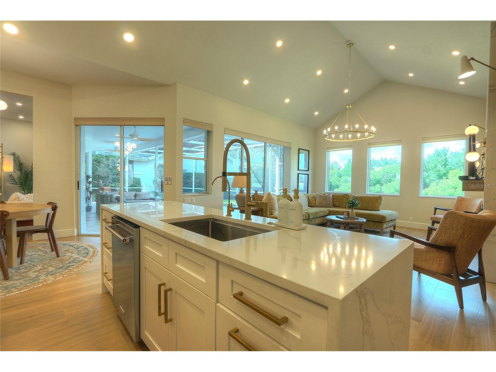 204 Water View Court Safety Harbor FL 34695 TB8507655 image5