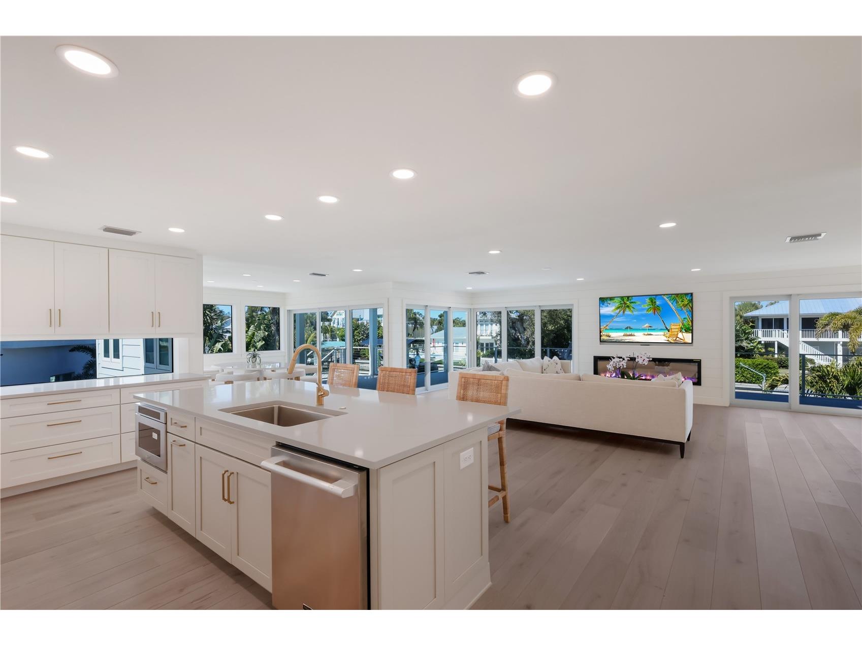 204 Waterways Avenue Boca Grande FL 33921 - WATERWAYS CANAL D6146117 image3