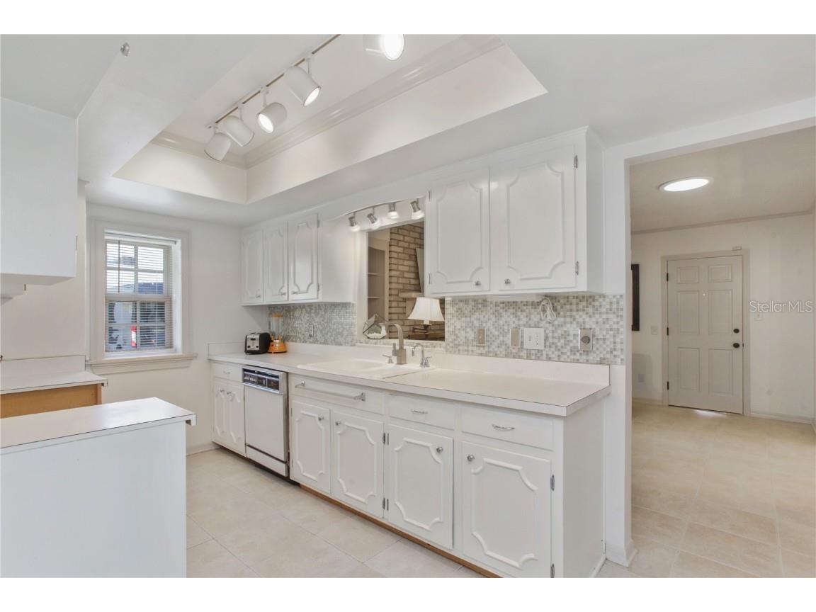 2040 Countryside Circle N Orlando FL 32804 O6361035 image12