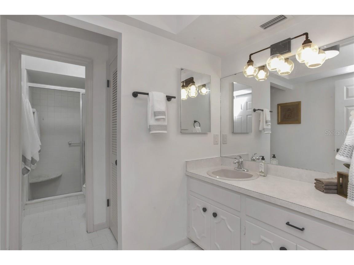 2040 Countryside Circle N Orlando FL 32804 O6361035 image19