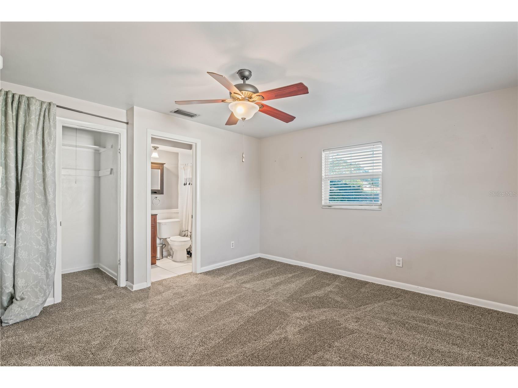 2040 Forest Drive Clearwater FL 33763 TB8463647 image16