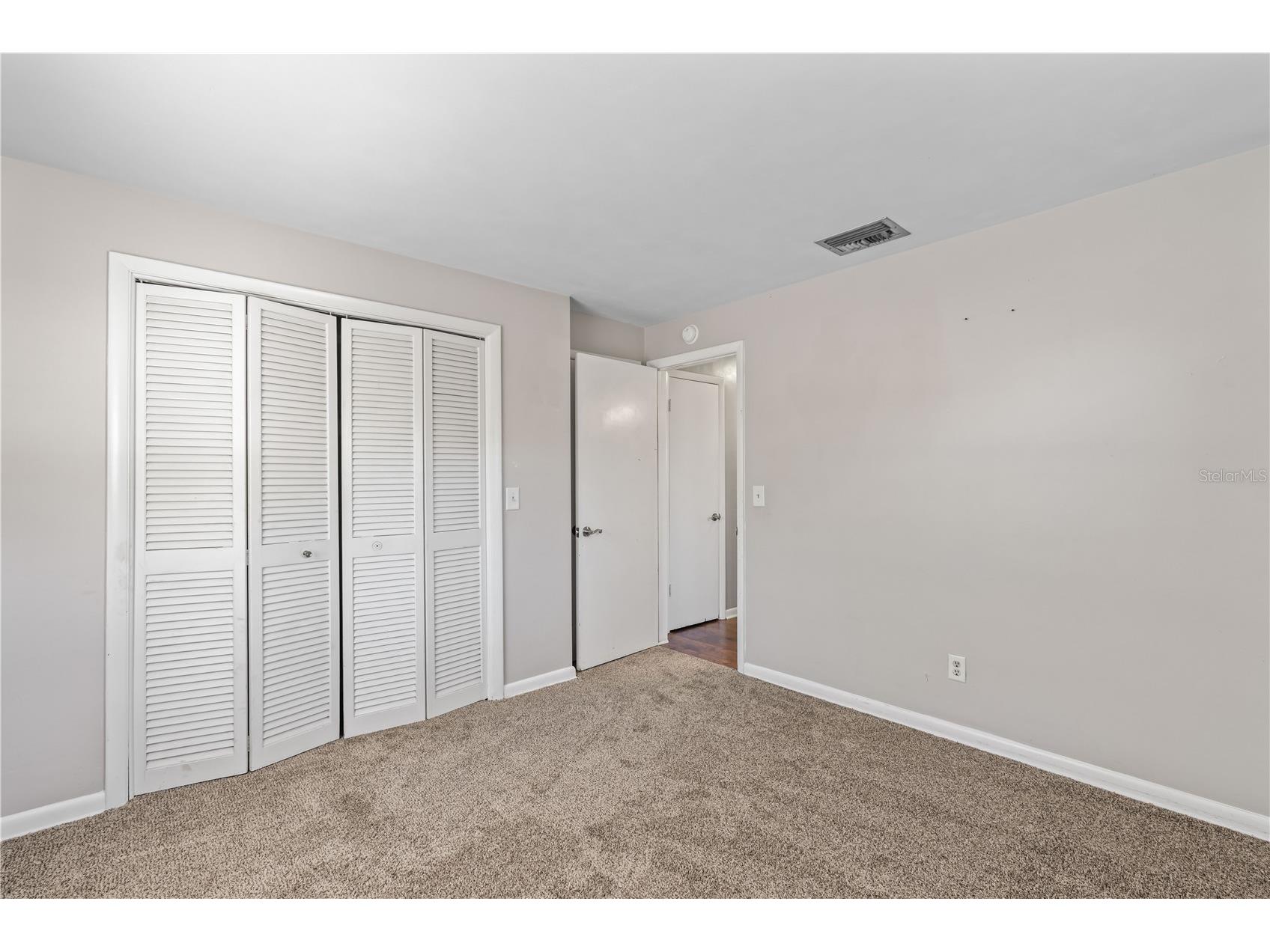 2040 Forest Drive Clearwater FL 33763 TB8463647 image21