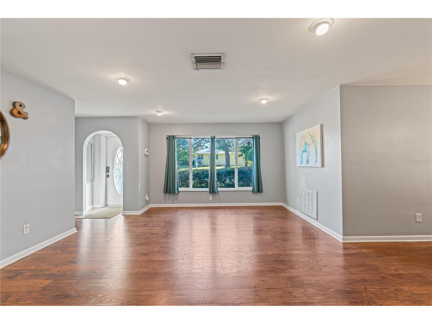 2040 Forest Drive Clearwater FL 33763 TB8463647 image5