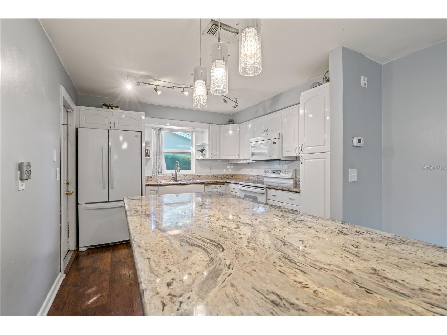 2040 Forest Drive Clearwater FL 33763 TB8463647 image7