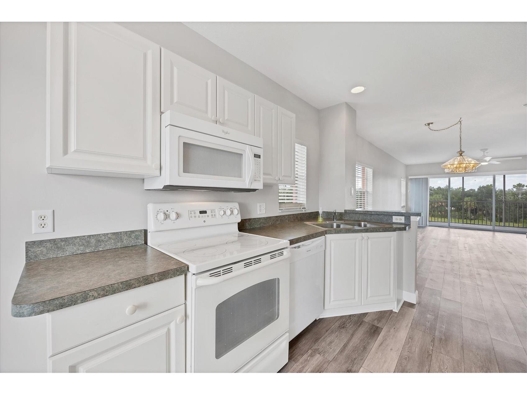 2040 Willow Hammock Circle #301 Punta Gorda FL 33983 C7525893 image11