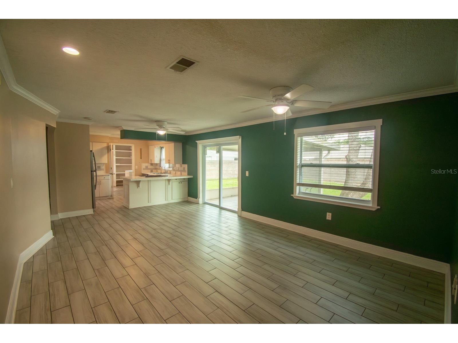 2040 Woodbriar Loop S Lakeland FL 33813 TB8523537 image14