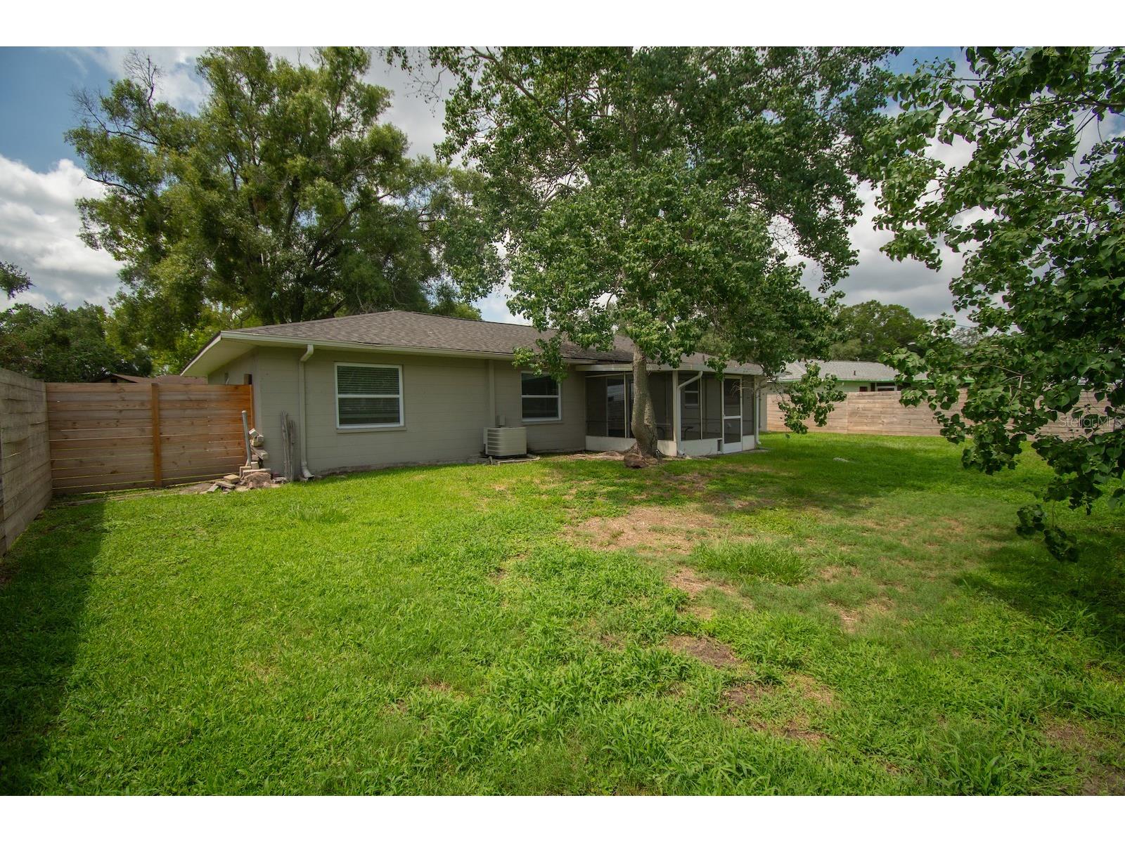 2040 Woodbriar Loop S Lakeland FL 33813 TB8523537 image26