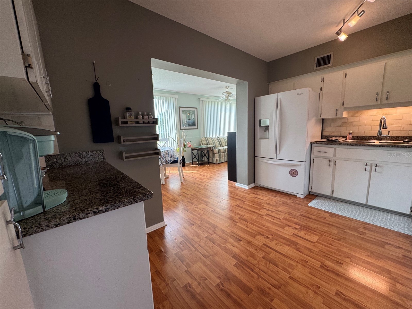 2040 World Parkway Boulevard #34 Clearwater FL 33763 TB8506957 image5
