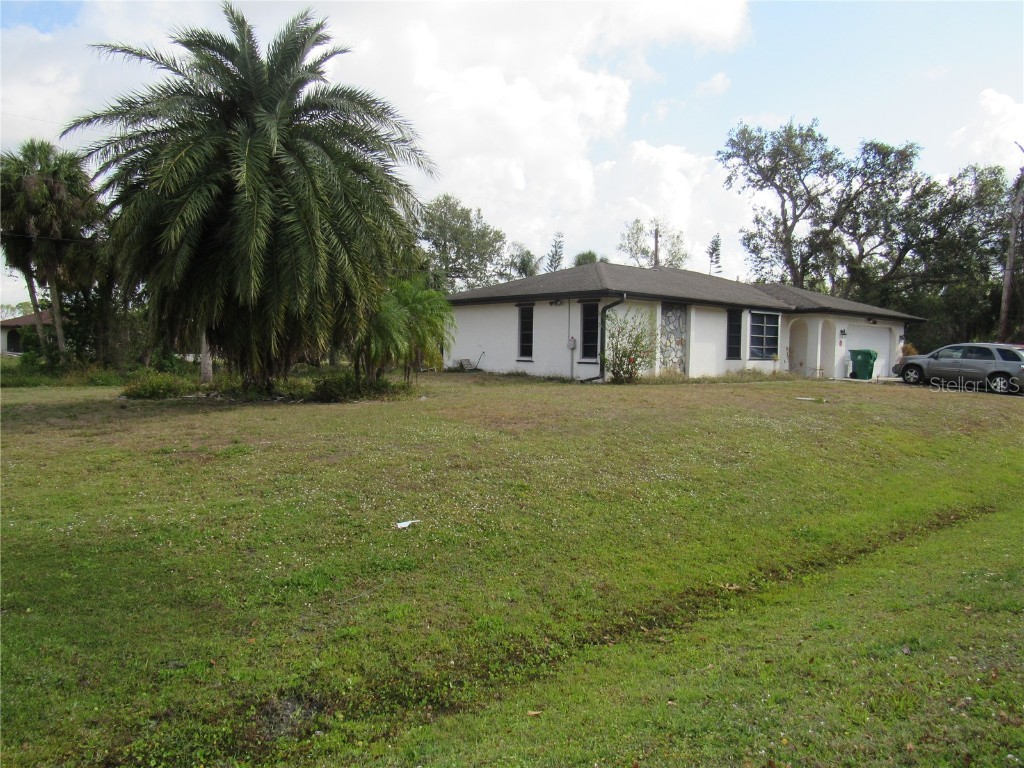 20400 Kinderkemac Avenue Port Charlotte FL 33952 C7477854 image1