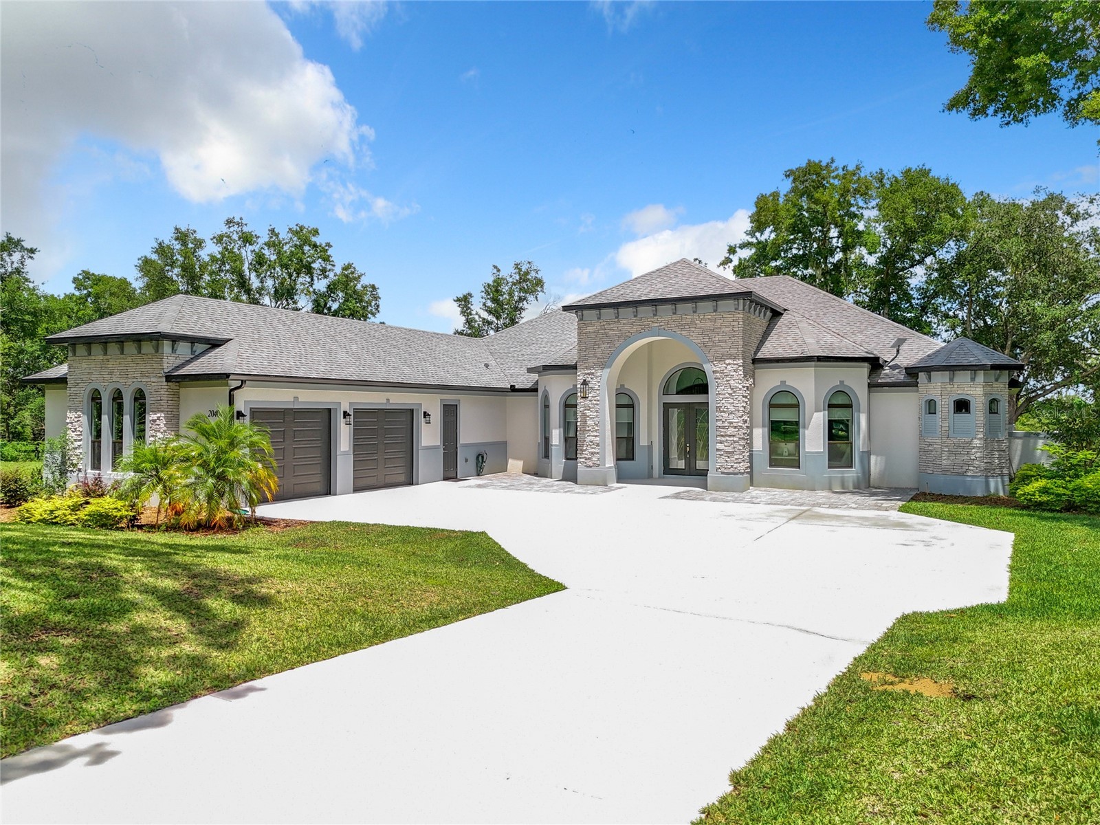 20404 Wolf Springs Court Clermont FL 34715 - LAKE APOPKA O6371231 image1