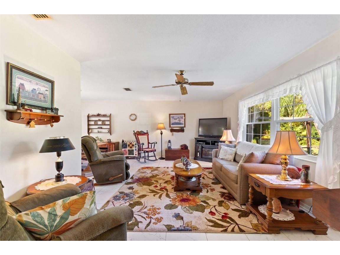 2041 Allamanda Drive Indian Lake Estates FL 33855 - LAKE WALK IN WATER TB8443630 image10