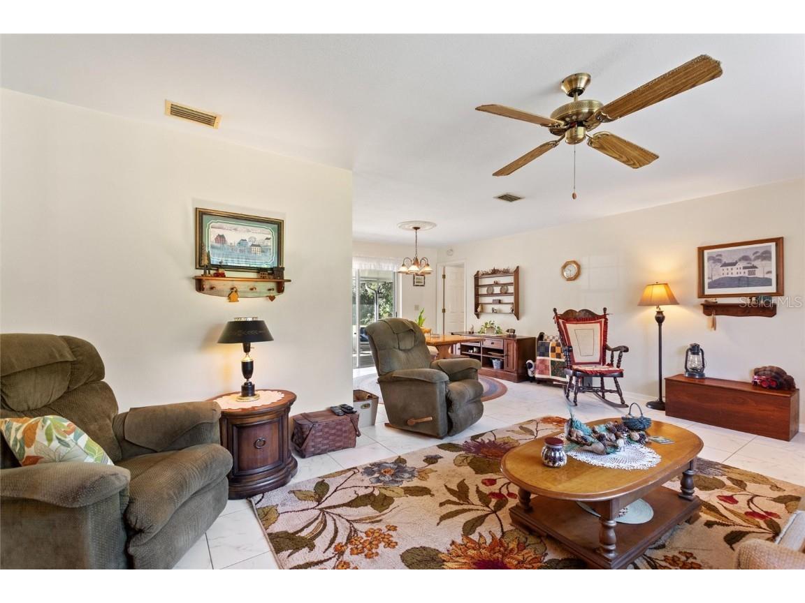 2041 Allamanda Drive Indian Lake Estates FL 33855 - LAKE WALK IN WATER TB8443630 image11