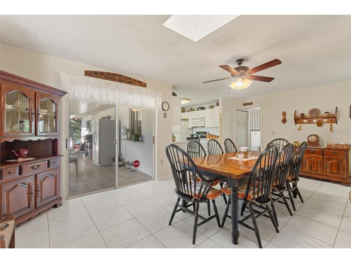 2041 Allamanda Drive Indian Lake Estates FL 33855 - LAKE WALK IN WATER TB8443630 image16