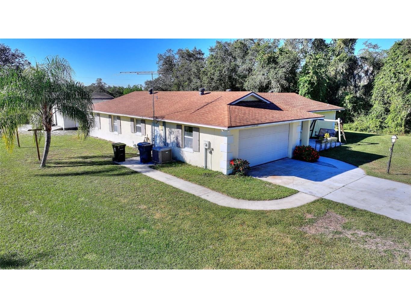 2041 Allamanda Drive Indian Lake Estates FL 33855 - LAKE WALK IN WATER TB8443630 image37