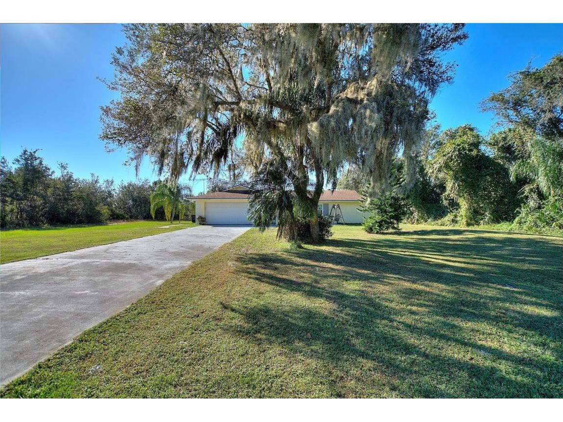 2041 Allamanda Drive Indian Lake Estates FL 33855 - LAKE WALK IN WATER TB8443630 image42