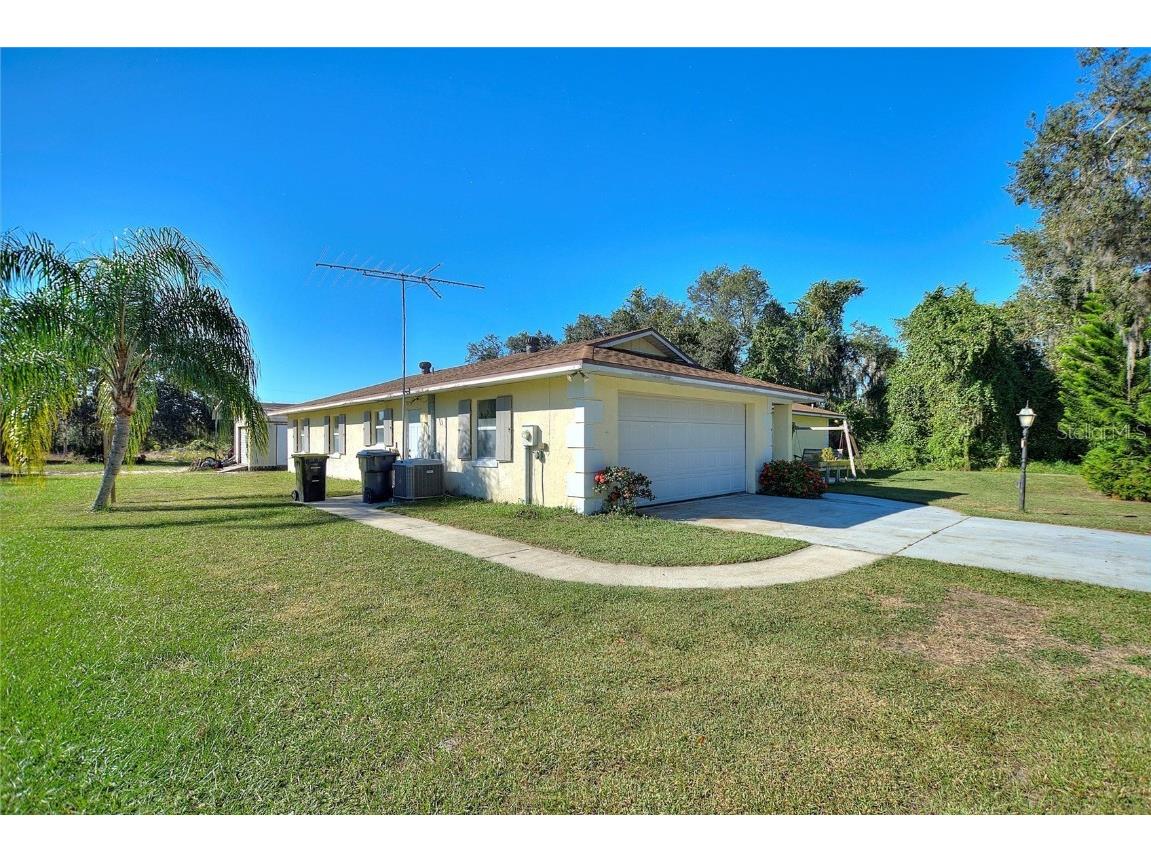 2041 Allamanda Drive Indian Lake Estates FL 33855 - LAKE WALK IN WATER TB8443630 image45