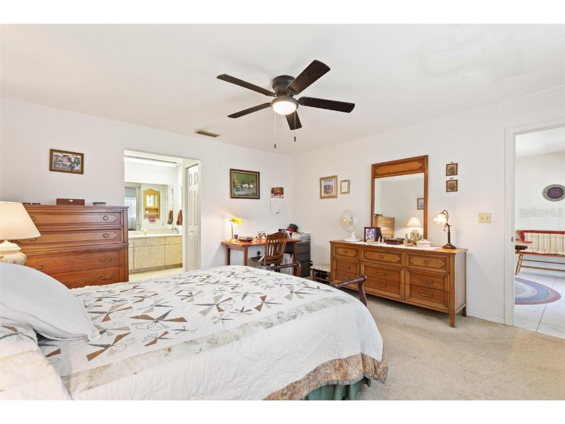 2041 Allamanda Drive Indian Lake Estates FL 33855 - LAKE WALK IN WATER TB8443630 image5