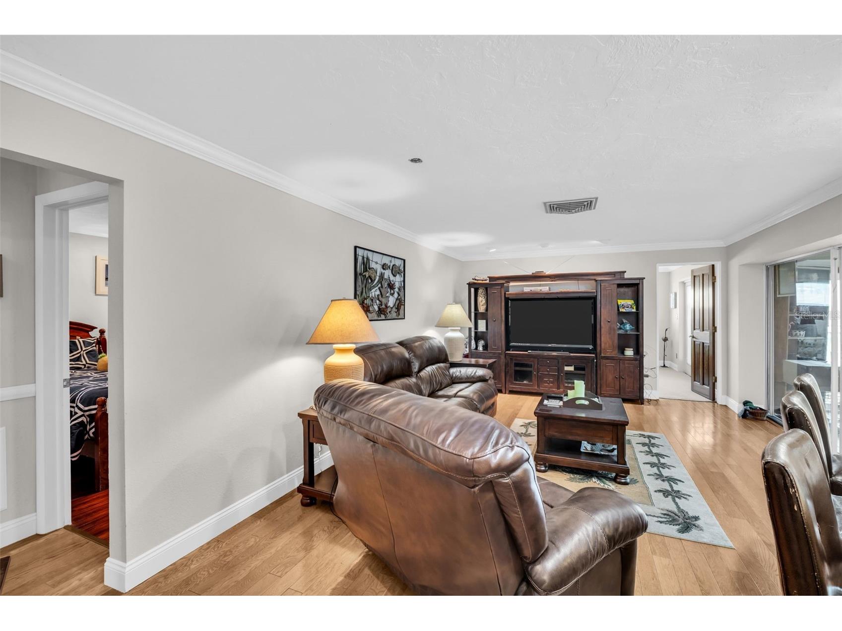 2041 Carolina Avenue NE Saint Petersburg FL 33703 TB8506047 image15