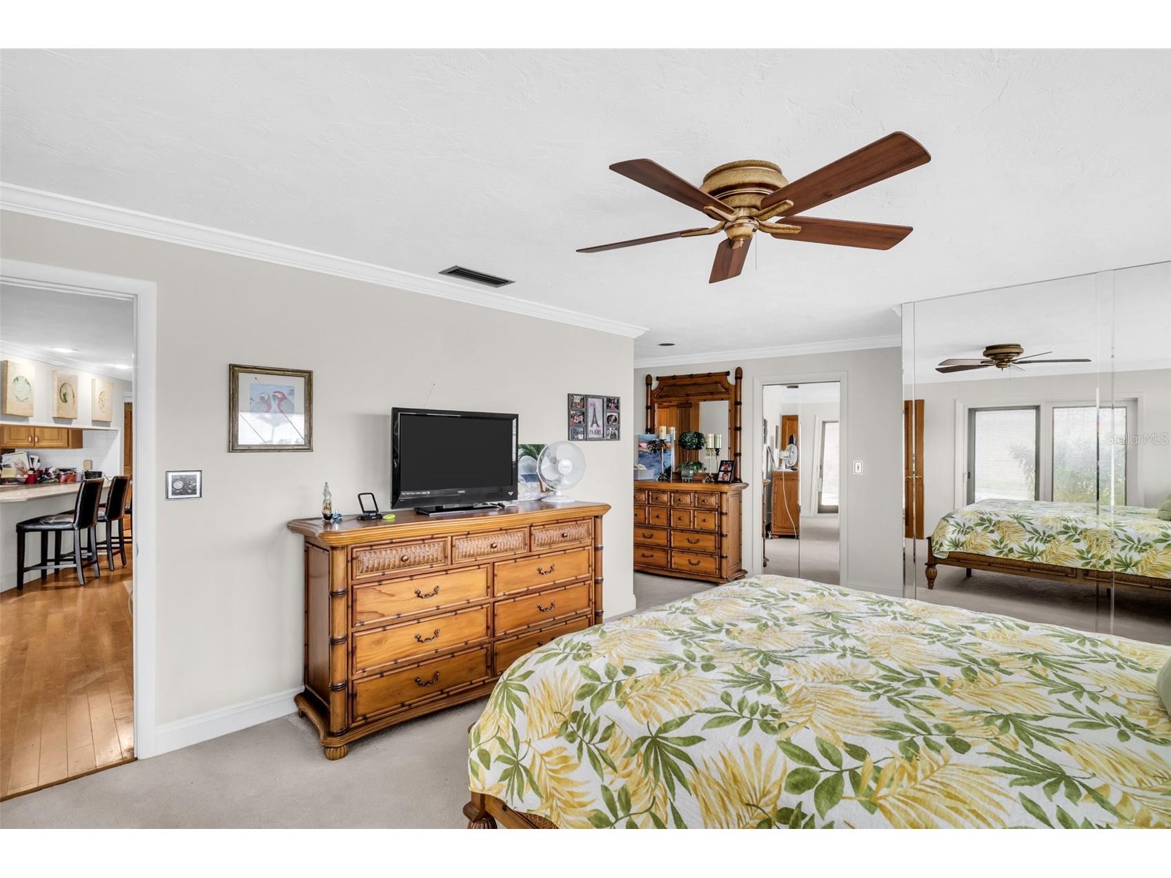 2041 Carolina Avenue NE Saint Petersburg FL 33703 TB8506047 image20