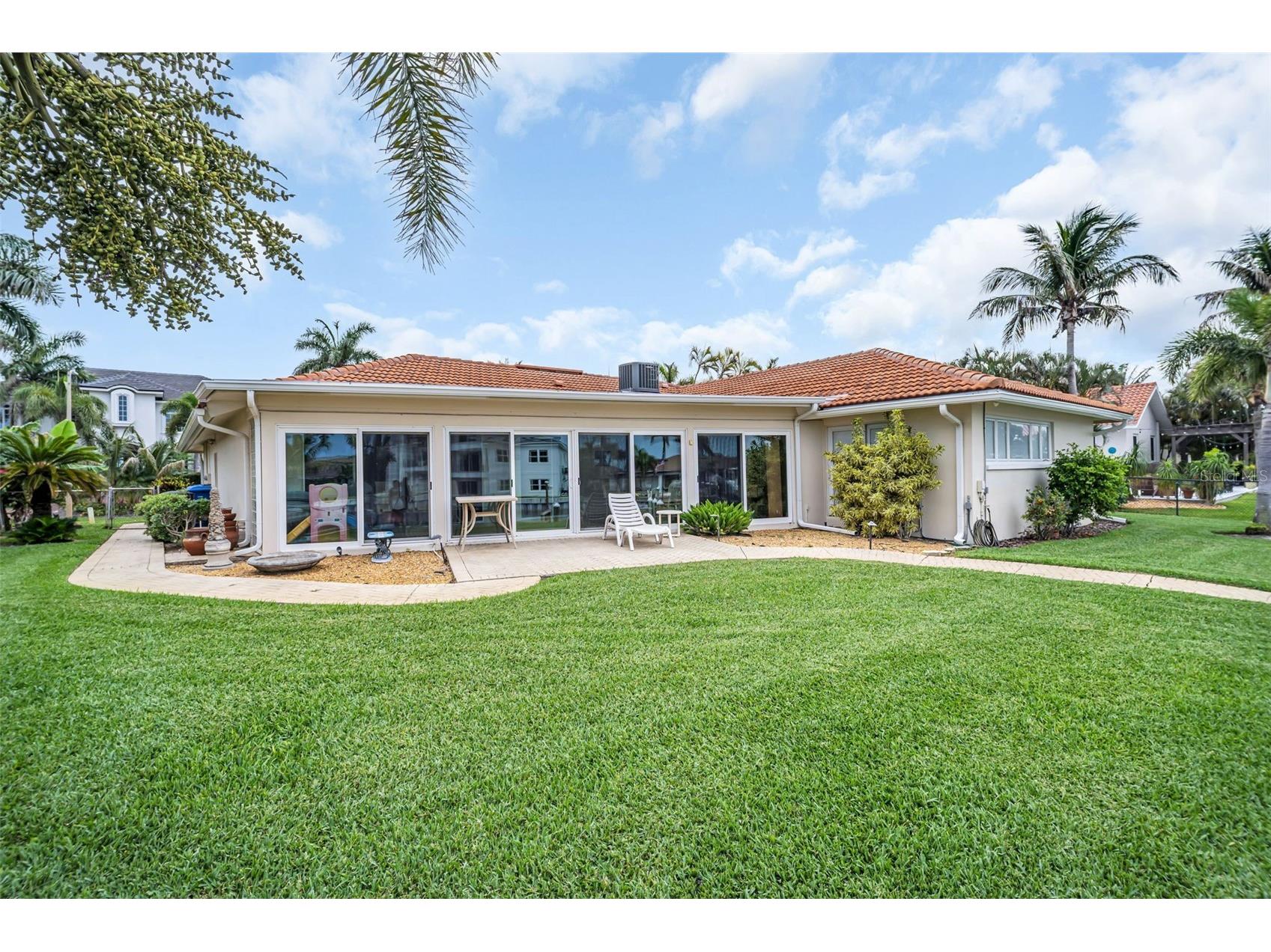 2041 Carolina Avenue NE Saint Petersburg FL 33703 TB8506047 image45