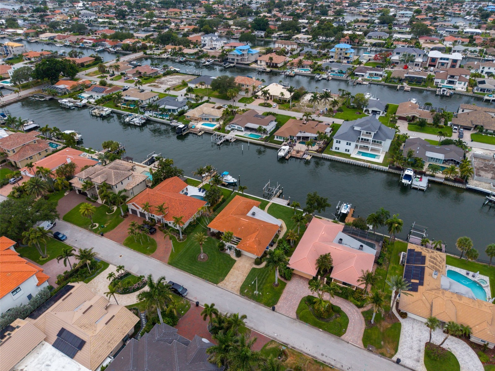 2041 Carolina Avenue NE Saint Petersburg FL 33703 TB8506047 image58