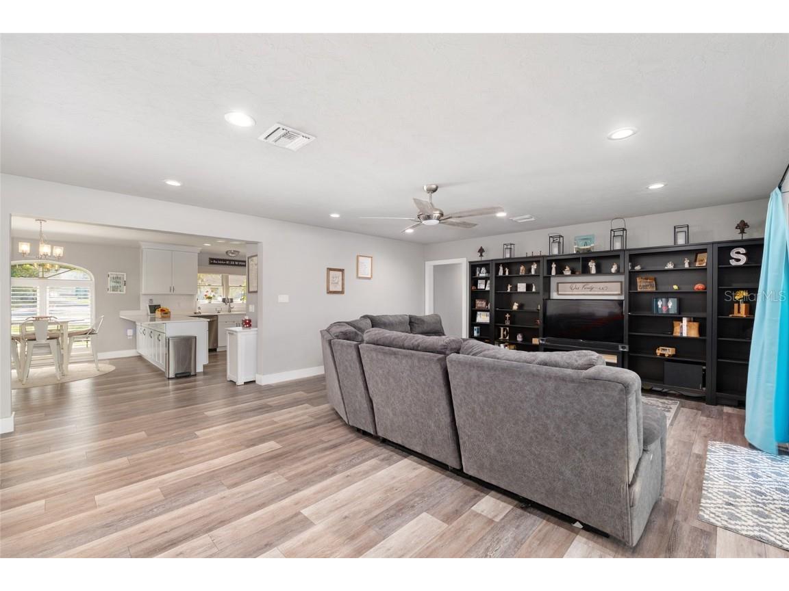 2041 SE 5th Street Ocala FL 34471 OM712773 image23