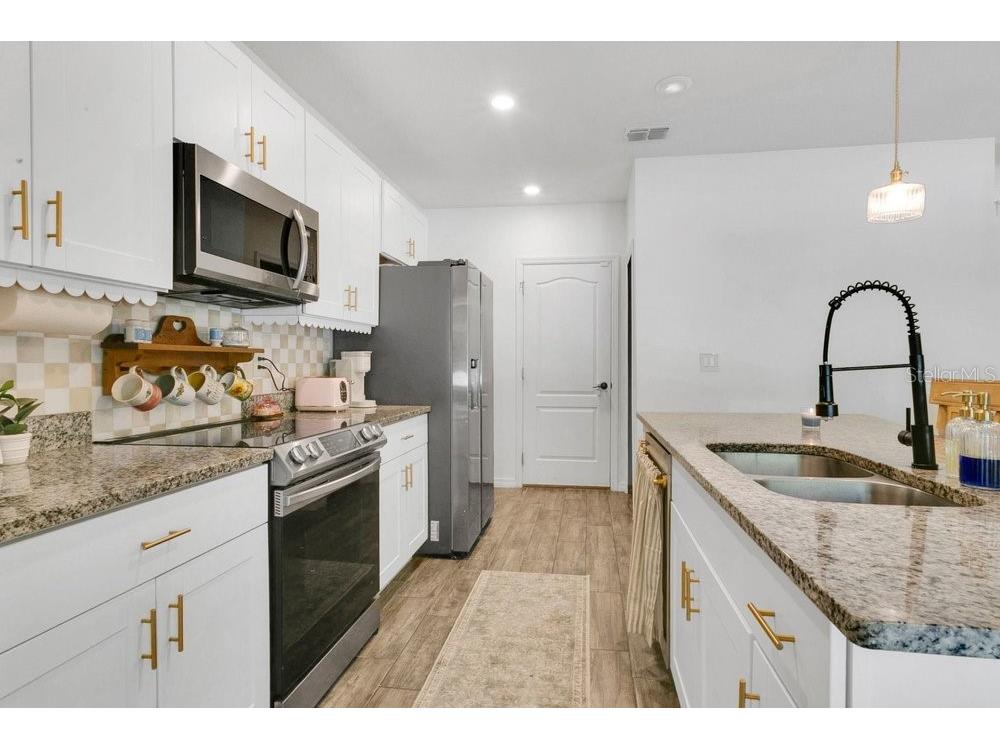 2042 1st Avenue Deland FL 32724 V4948848 image8