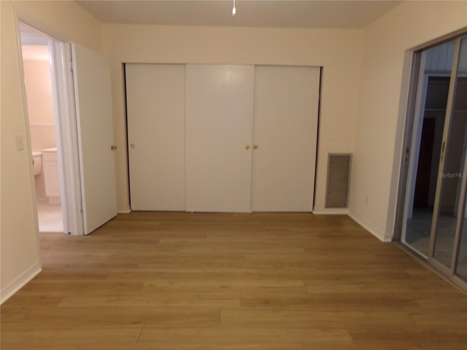 2042 Australia Way W #18 Clearwater FL 33763 TB8503716 image11
