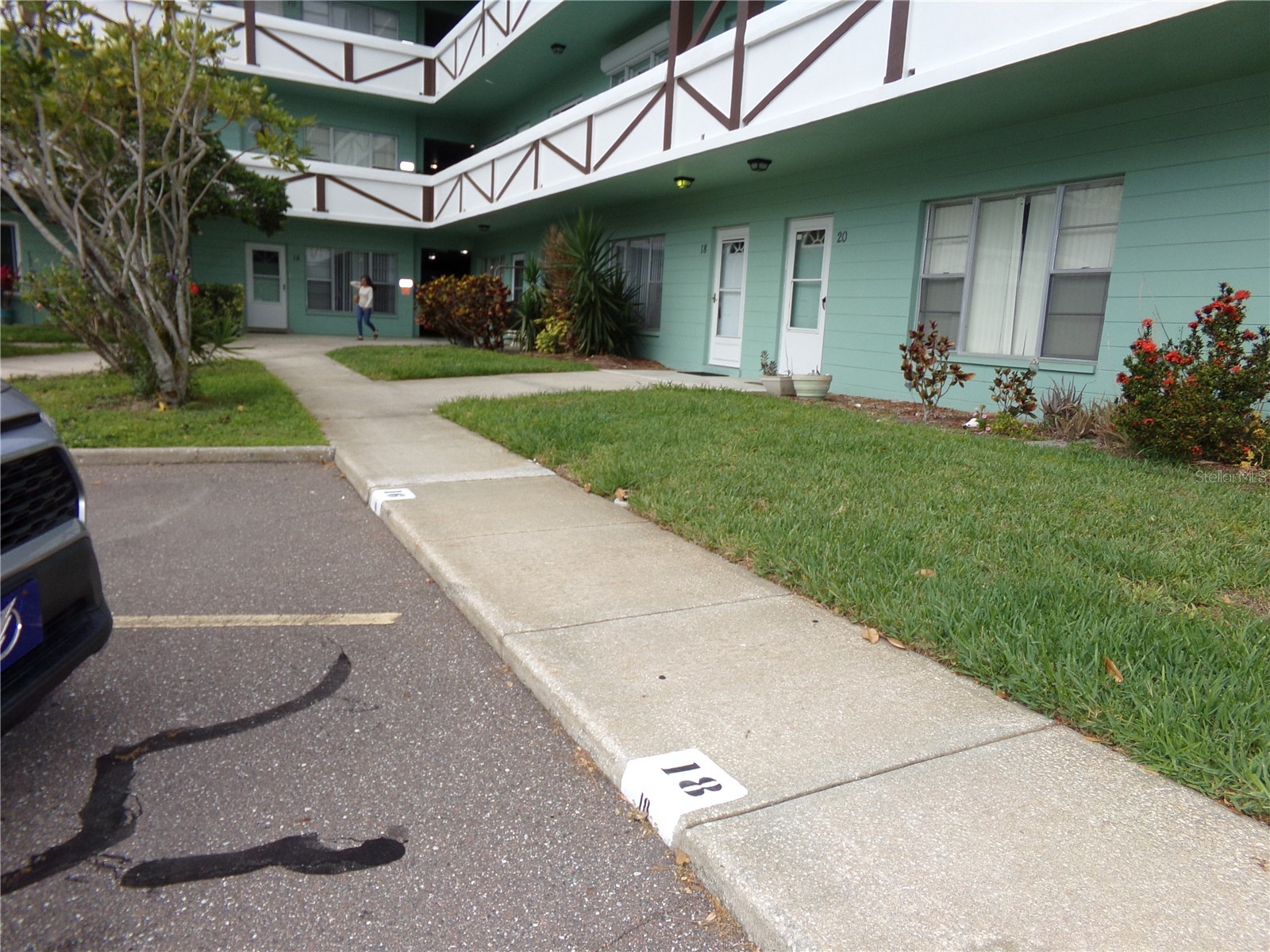 2042 Australia Way W #18 Clearwater FL 33763 TB8503716 image3