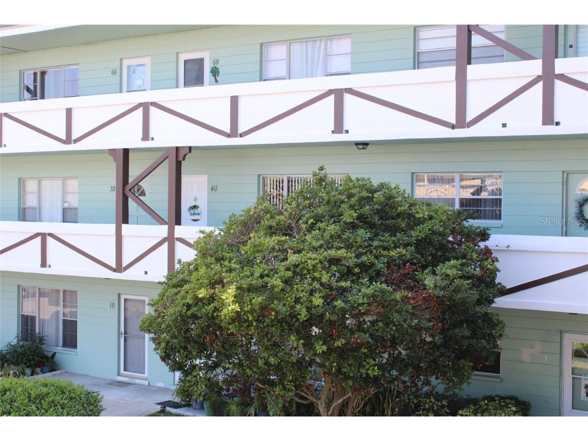 2042 Australia Way W #40 Clearwater FL 33763 U8193086 image1