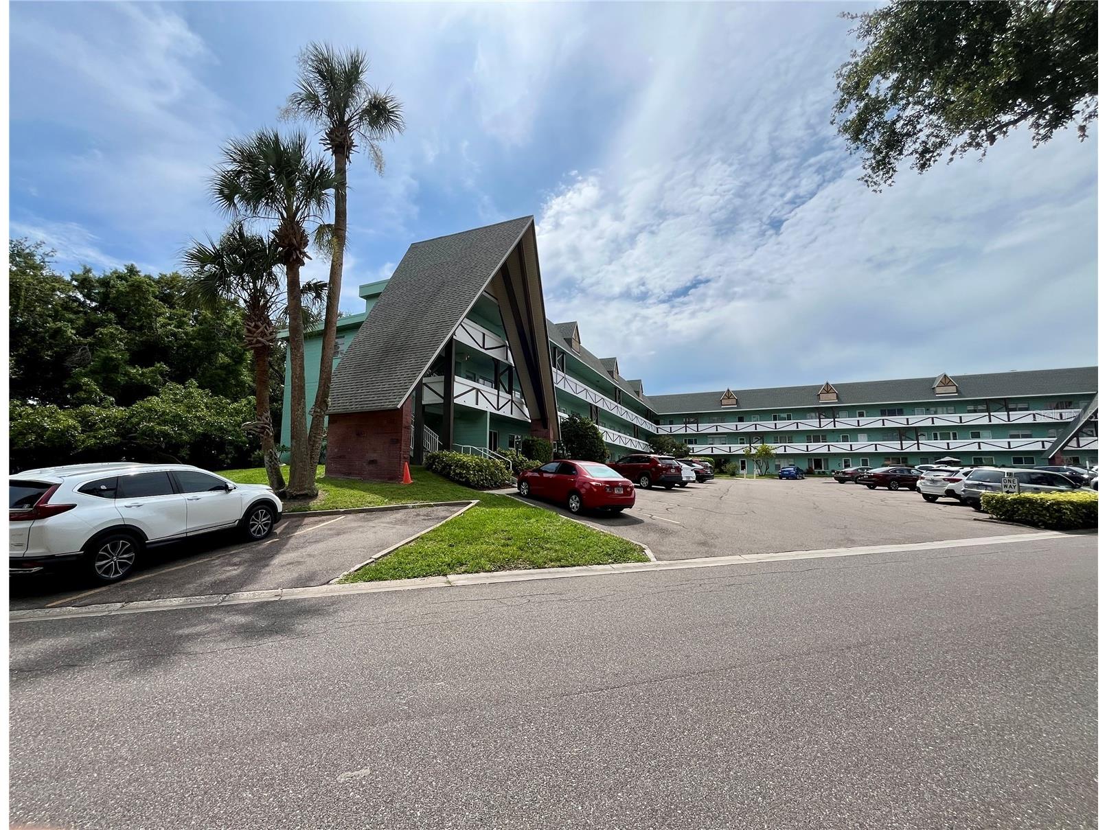 2042 Australia Way W #58 Clearwater FL 33763 TB8518352 image1