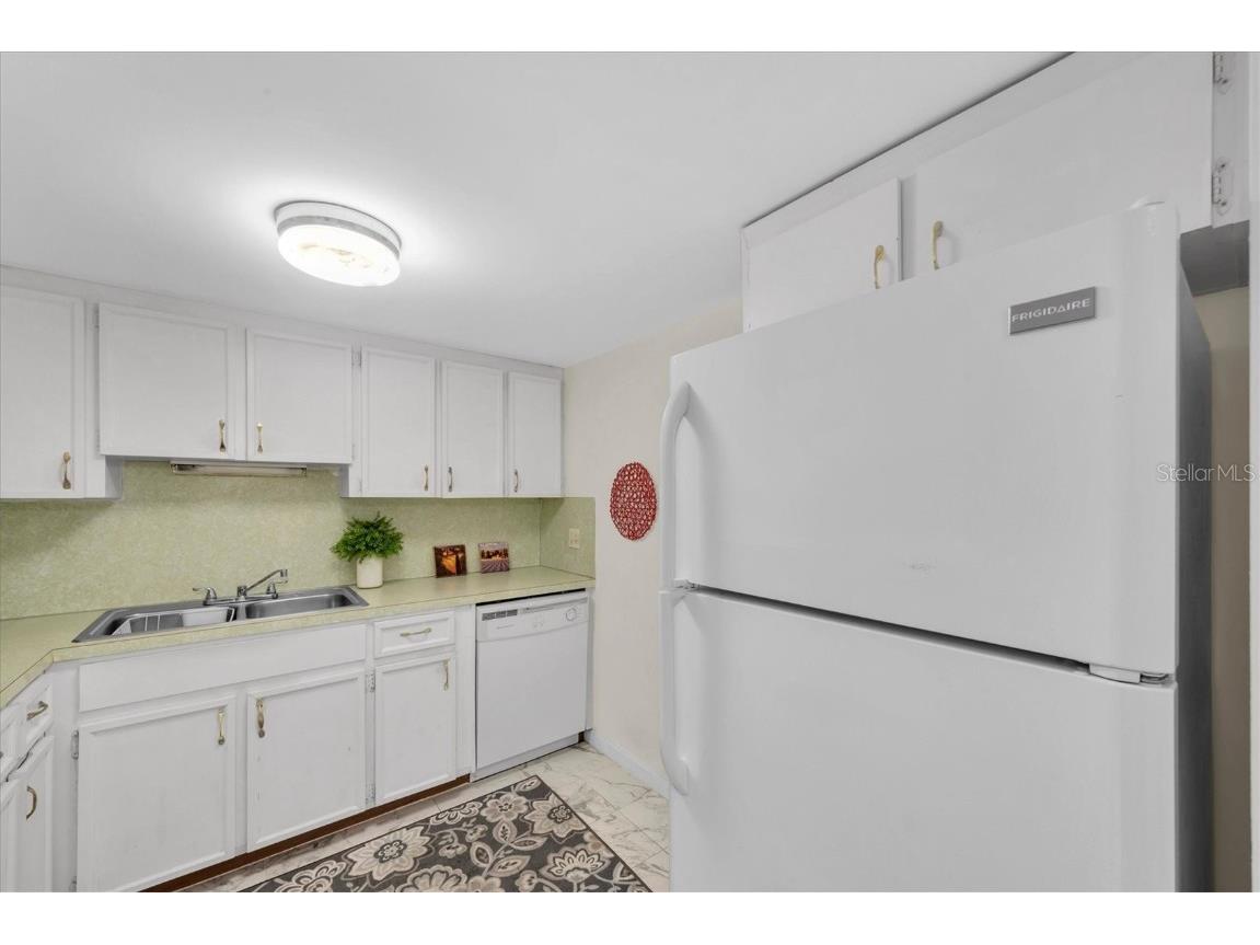 2042 Australia Way W #78 Clearwater FL 33763 TB8421139 image8