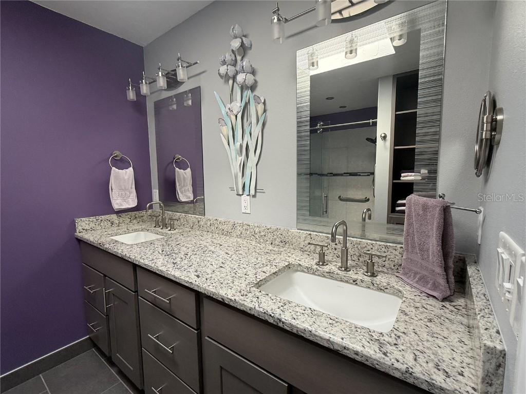 2042 Country Meadows Place Sarasota FL 34235 A4673225 image13