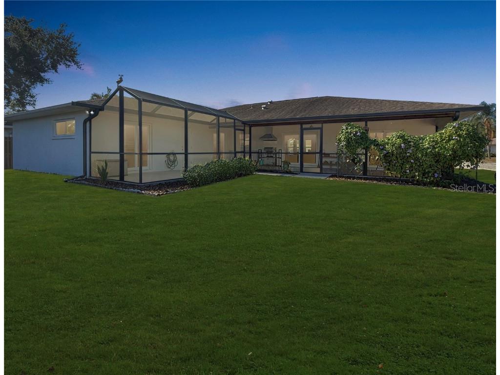 2042 Country Meadows Place Sarasota FL 34235 A4673225 image31