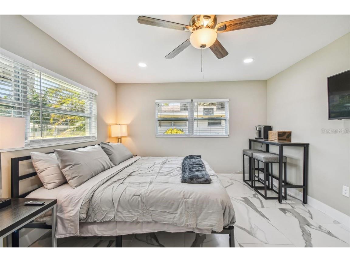 2042 Craft Lane Sarasota FL 34239 TB8418717 image53